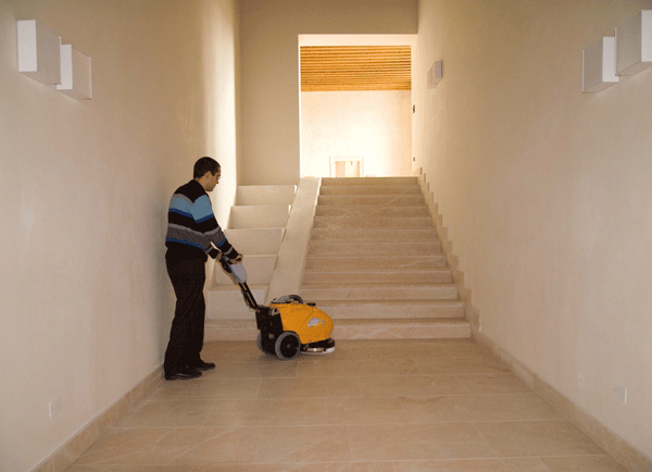 Baby E - Scheuersaugautomat mit Netzkabel